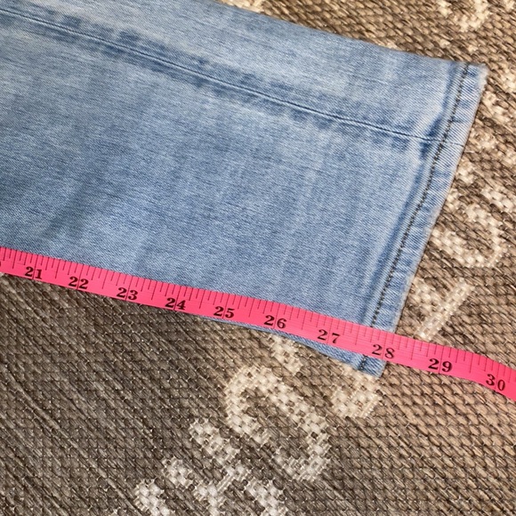 31 x 30 American Eagle Athletic Fit Jeans - Picture 9 of 12